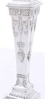 Antiek paar zilveren tafel­kandelaars