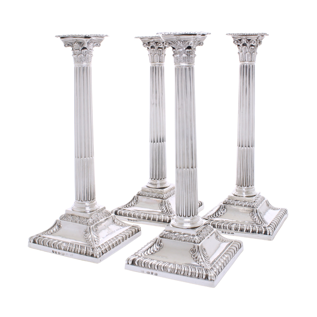 Antiek zilveren set kandelaars van vier 1770 - 1772