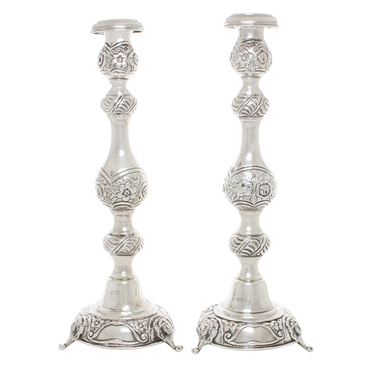 Zilveren Sabbat kandelaars ongewogen, gemaakt in London 1908 door Moses Salkind & Co. 0.8 kilo 925 zilver
