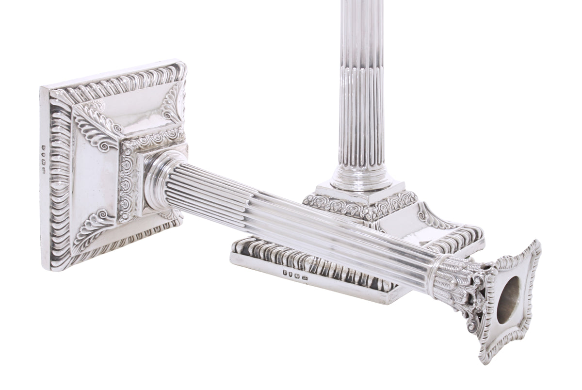 Antiek zilveren set kandelaars van vier 1770 - 1772