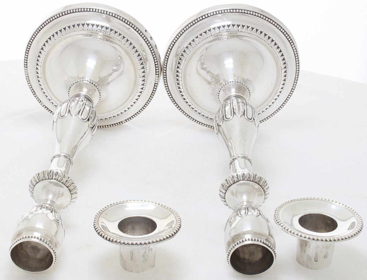 Elegant paar grote Antieke Georgische Sterling Zilveren kandelaars 1780