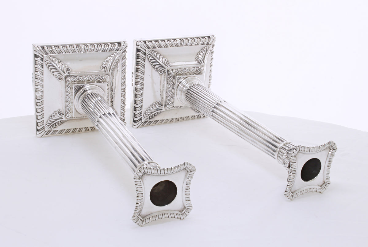 Antiek zilveren set kandelaars van vier 1770 - 1772