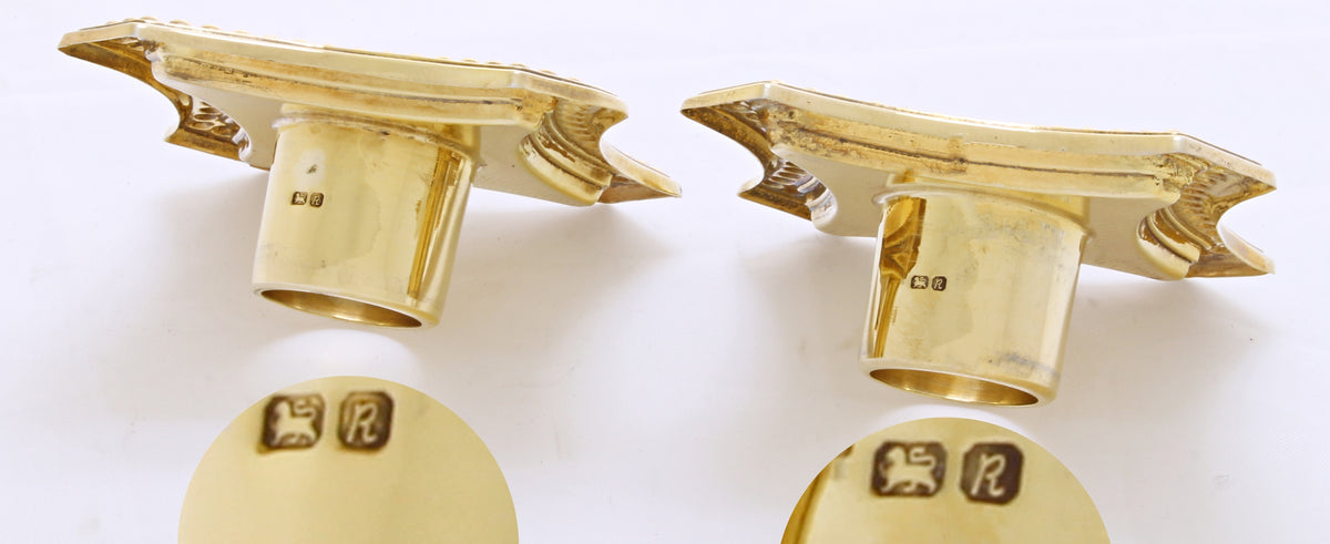 Modern Engels zilveren kandelaars