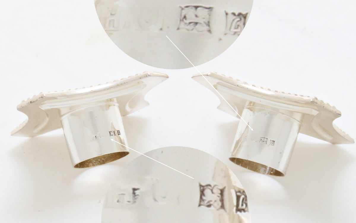 Schitterend paar grote Sterling zilveren kandelaars in Korinthische stijl 1960