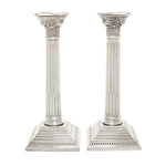 Engels zilveren kandelaars