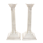 Engels zilveren kandelaars