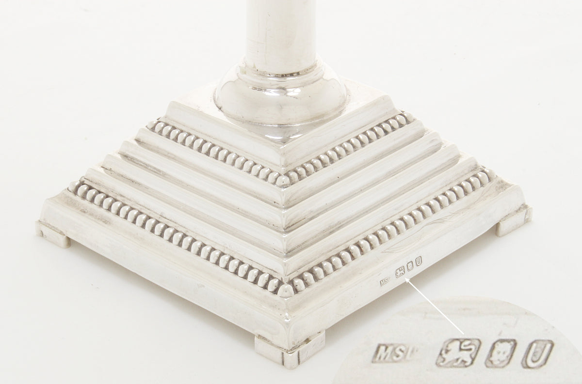 Zilveren Joodse Menorah kandelaar met keurmerken voor sterling zilver